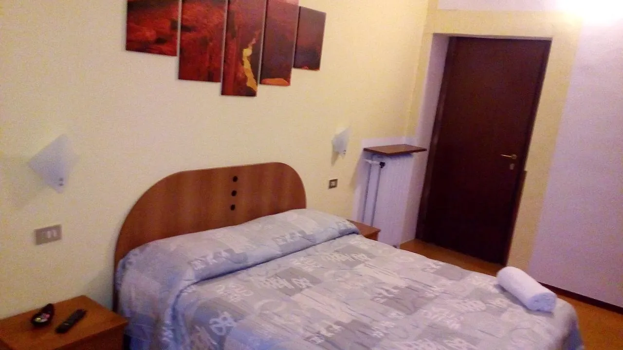 Hotel Tirreno Milan Italy
